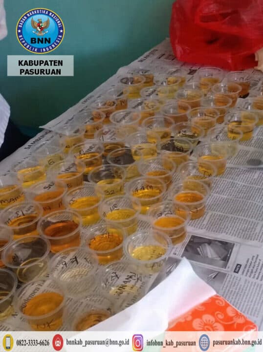 Screening (Tes Urine) di lingkungan Pendidikan MTsN 5 Pasuruan