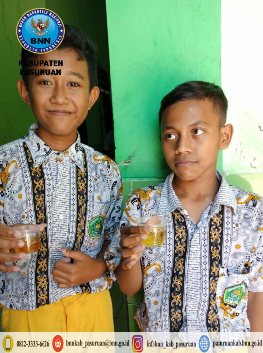 Screening (Tes Urine) di Lingkungan Pendidikan di MTsN 2 Pandaan