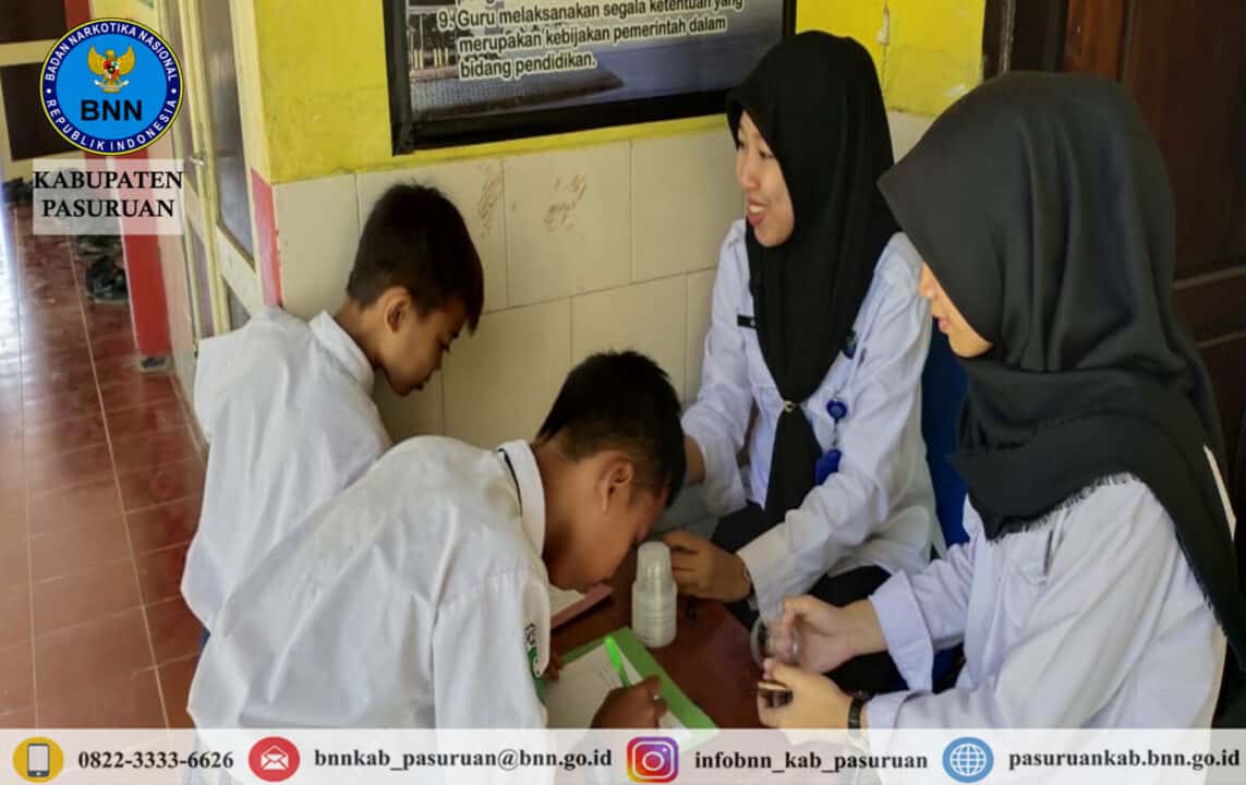 Screening (Tes Urine) di Lingkungan Pendidikan ( SMPN 1 Pasrepan )