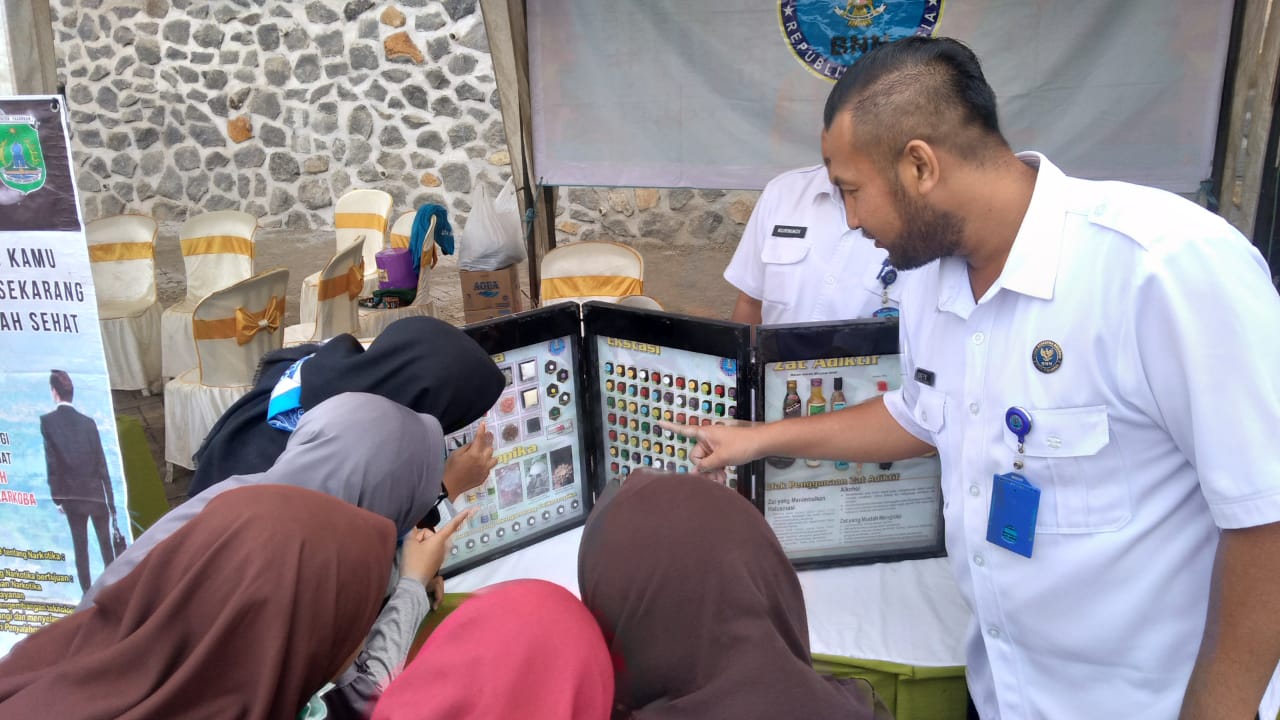Pramuka Milenial Tangguh dan Tanggap Bahaya Narkoba Tingkat Penegak Kabupaten Pasuruan 2019 Pramuka Milenial Tangguh dan Tanggap Bahaya Narkoba Tingkat Penegak Kabupaten Pasuruan 2019
