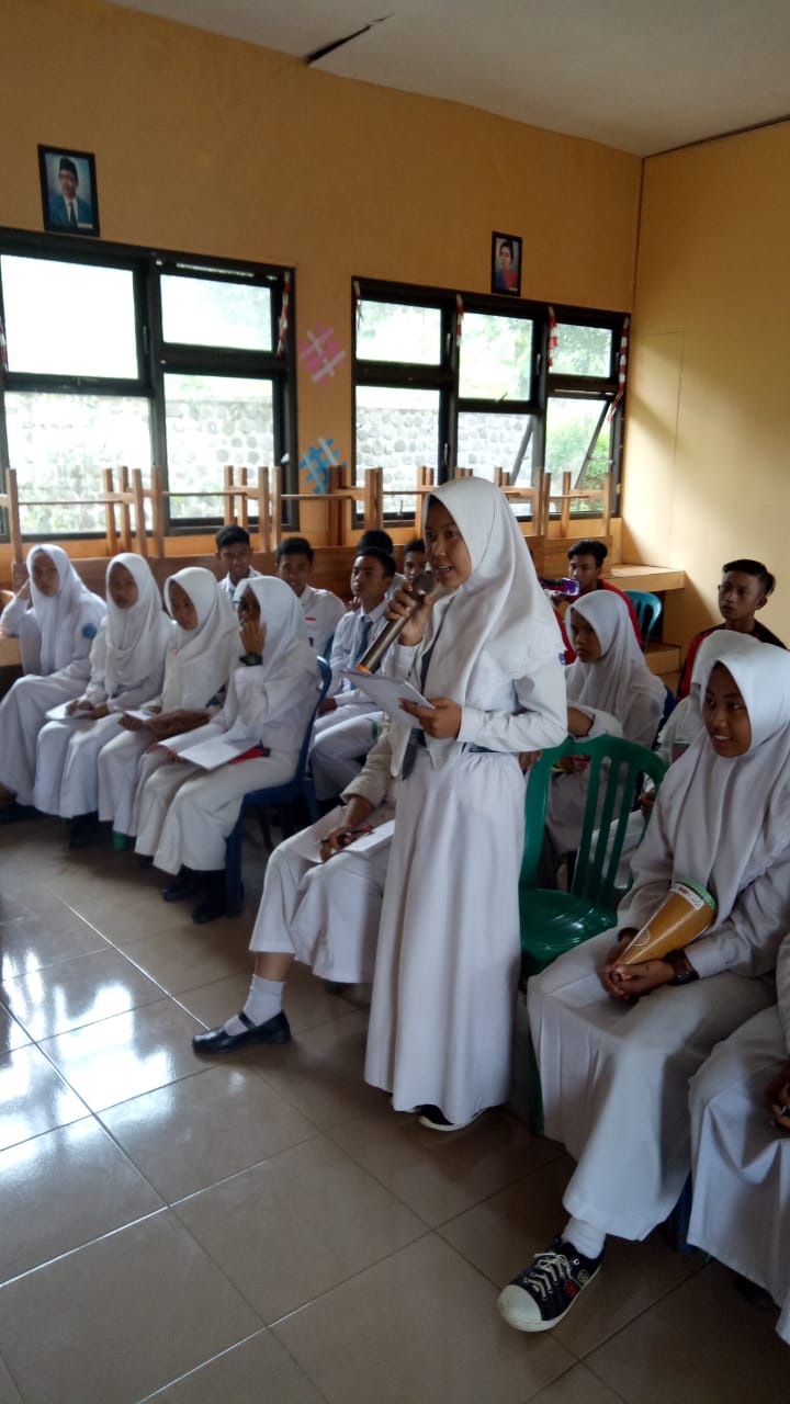 Diseminasi Informasi di SMAN 1 Lumbang Kabupaten Pasuruan Diseminasi Informasi di SMAN 1 Lumbang Kabupaten Pasuruan