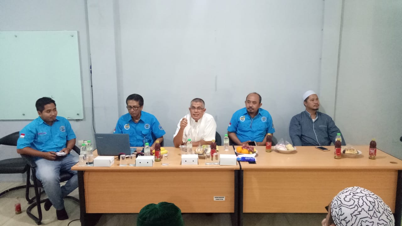 Diseminasi Informasi Melalui Talkshow di STAI Darullughah Wadda'wah Bangil Kabupaten Pasuruan Diseminasi Informasi Melalui Talkshow di STAI Darullughah Wadda'wah Bangil Kabupaten Pasuruan