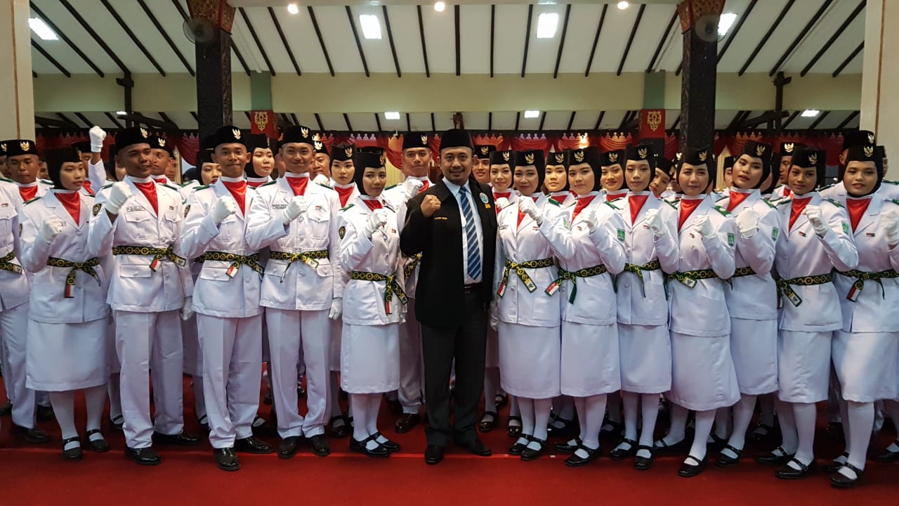 Pengukuhan 74 Paskibraka Kabupaten Pasuruan Pengukuhan 74 Paskibraka Kabupaten Pasuruan