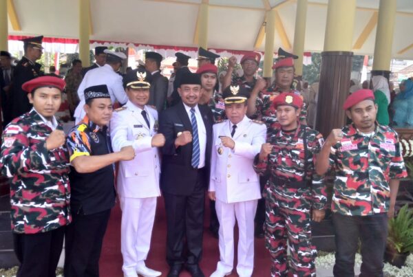 Upacara HUT Kemerdekaan RI Upacara HUT Kemerdekaan RI