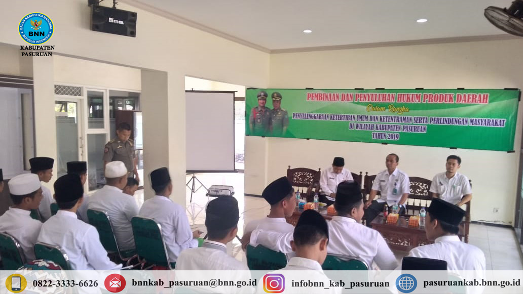 Pembinaan dan Penyuluhan Hukum Produk Daerah di Pondok Pesantren Al Yasini Pembinaan dan Penyuluhan Hukum Produk Daerah di Pondok Pesantren Al Yasini