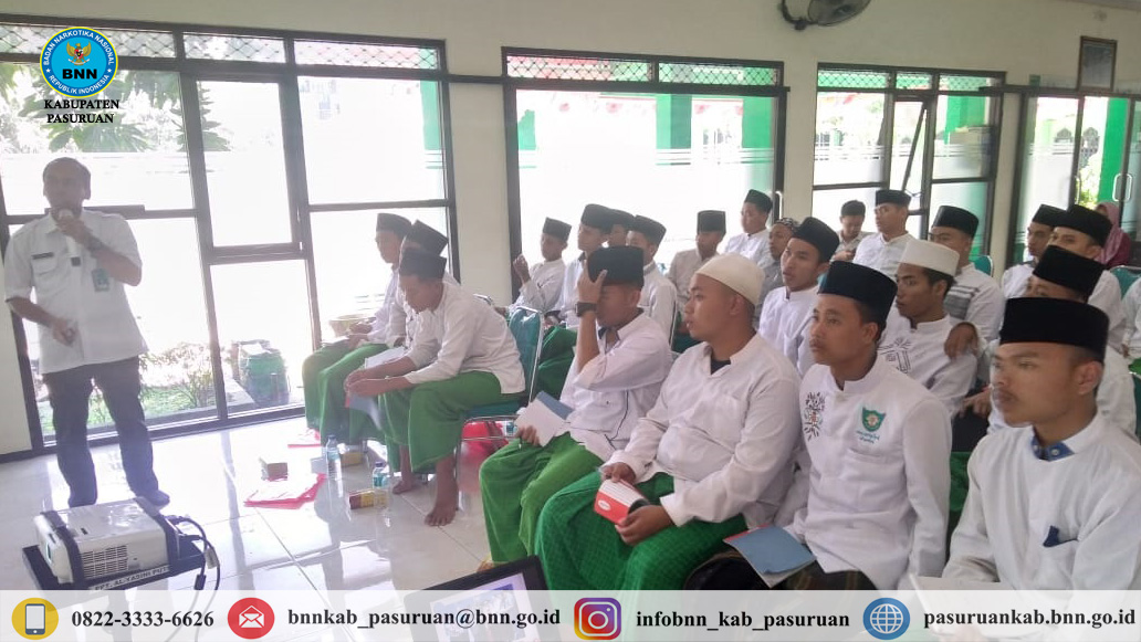 Pembinaan dan Penyuluhan Hukum Produk Daerah di Pondok Pesantren Al Yasini Pembinaan dan Penyuluhan Hukum Produk Daerah di Pondok Pesantren Al Yasini