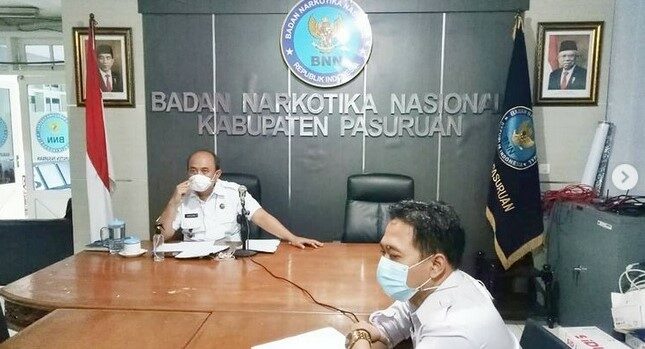 Virtual Meeting tentang pelaksanaan Peraturan Gubernur Jawa Timur Nomor 29 Tahun 2020 Virtual Meeting tentang pelaksanaan Peraturan Gubernur Jawa Timur Nomor 29 Tahun 2020