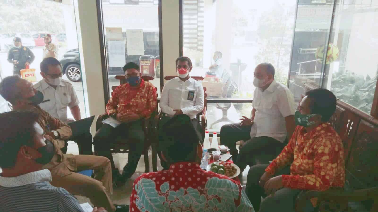 Sosialisasi dan Tes Urine bersama Kepala Desa Di Beberapa Kecamatan di Kabupaten Pasuruan Menuju Kabupaten Pasuruan Bersinar Sosialisasi dan Tes Urine bersama Kepala Desa Di Beberapa Kecamatan di Kabupaten Pasuruan Menuju Kabupaten Pasuruan Bersinar