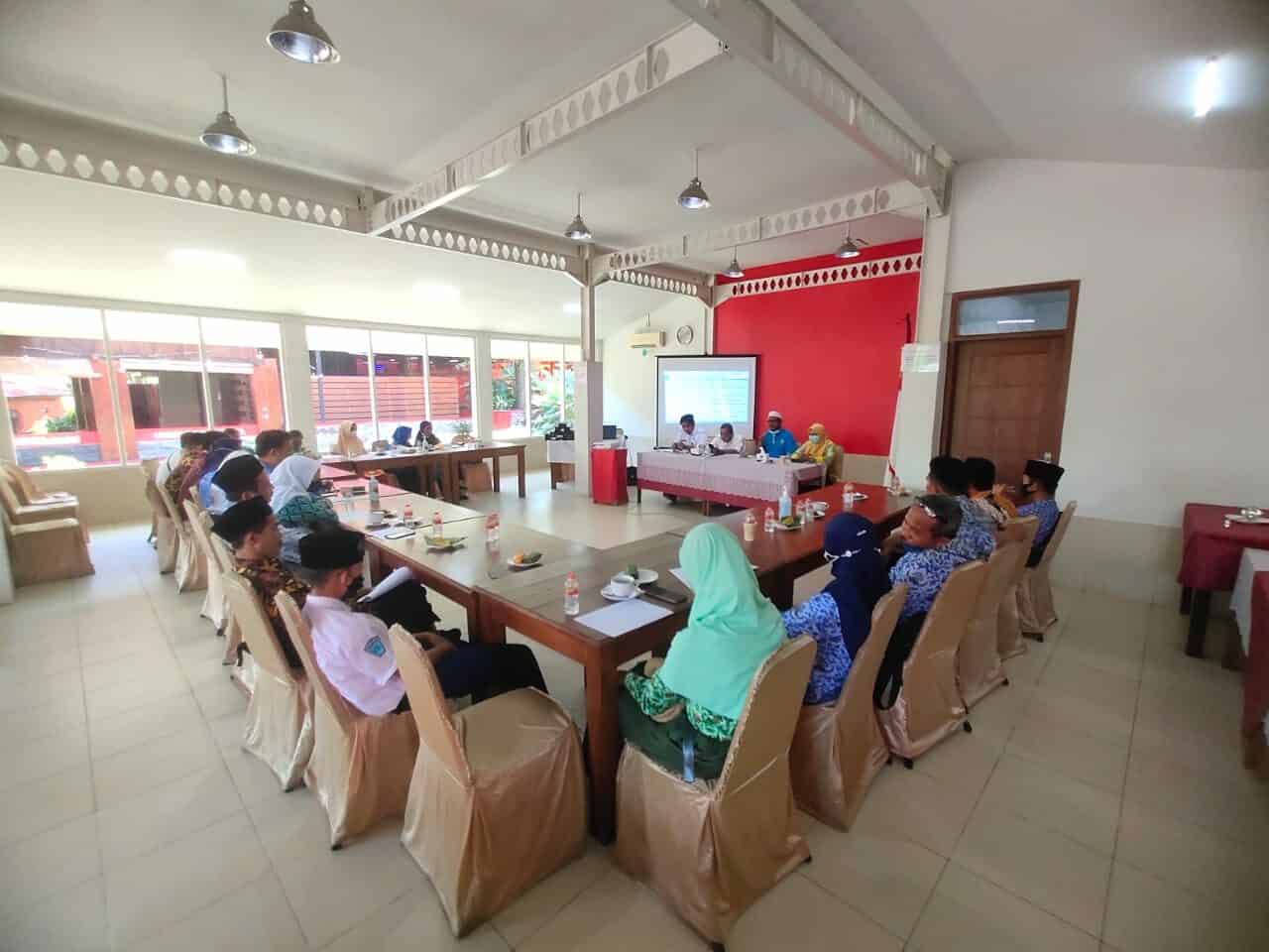 Rapat Kerja Program Pemberdayaaan Masyarakat Anti Narkoba Dalam Rangka Pemetaan Kelompok Sasaran di Lingkungan Pendidikan SMP / MTs