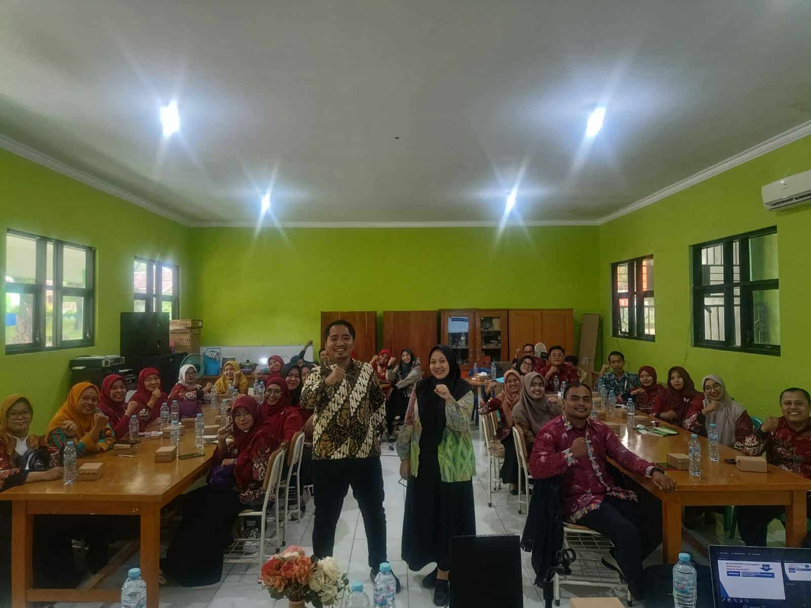 Sosialisasi P4GN di SMKN 2 Sukorejo Sosialisasi P4GN di SMKN 2 Sukorejo