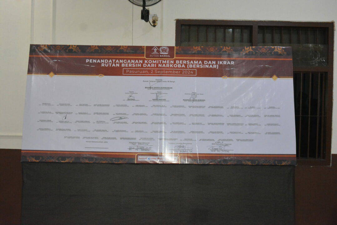 Penandatanganan Komitmen Bersama dan Ikrar Rutan Bersinar di Rutan Kelas IIB Bangil