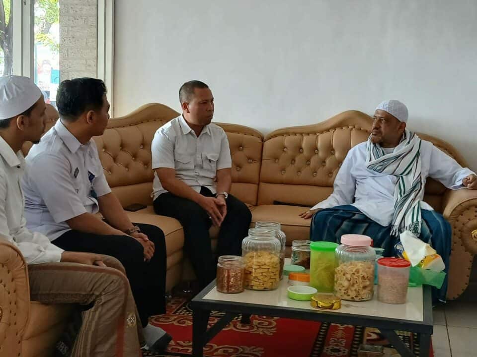 Kunjungan Kepala BNN Kabupaten Pasuruan dengan Al Habib Taufiq Bin Abdul Qodir Assegaf (Ponpes Sunniyah Salafiyah)