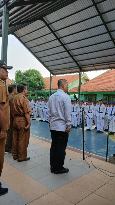 Kepala BNNK Pasuruan Menjadi Inspektur Upacara di SMPN 2 Bangil