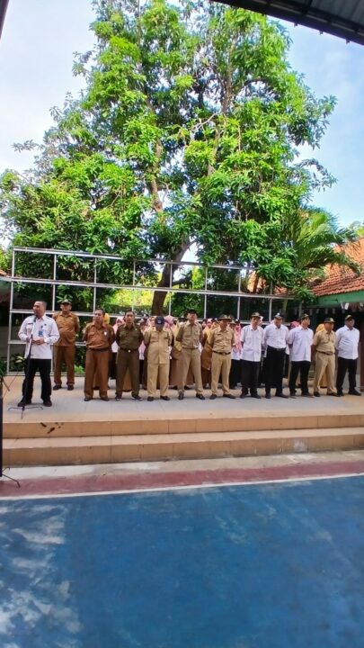 Kepala BNNK Pasuruan Menjadi Inspektur Upacara di SMPN 2 Bangil