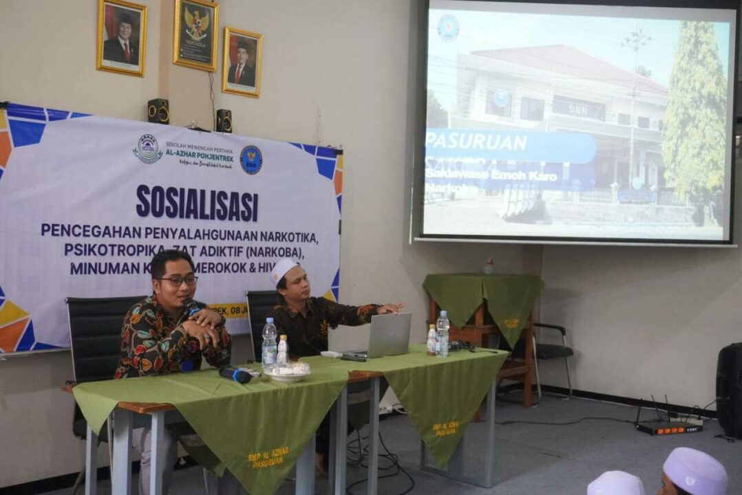 Sosialisasi Pencegahan Penyalahgunaan Narkoba, Minuman Keras, Merokok dan HIV Aids di SMP Al-Azhar Pohjentrek