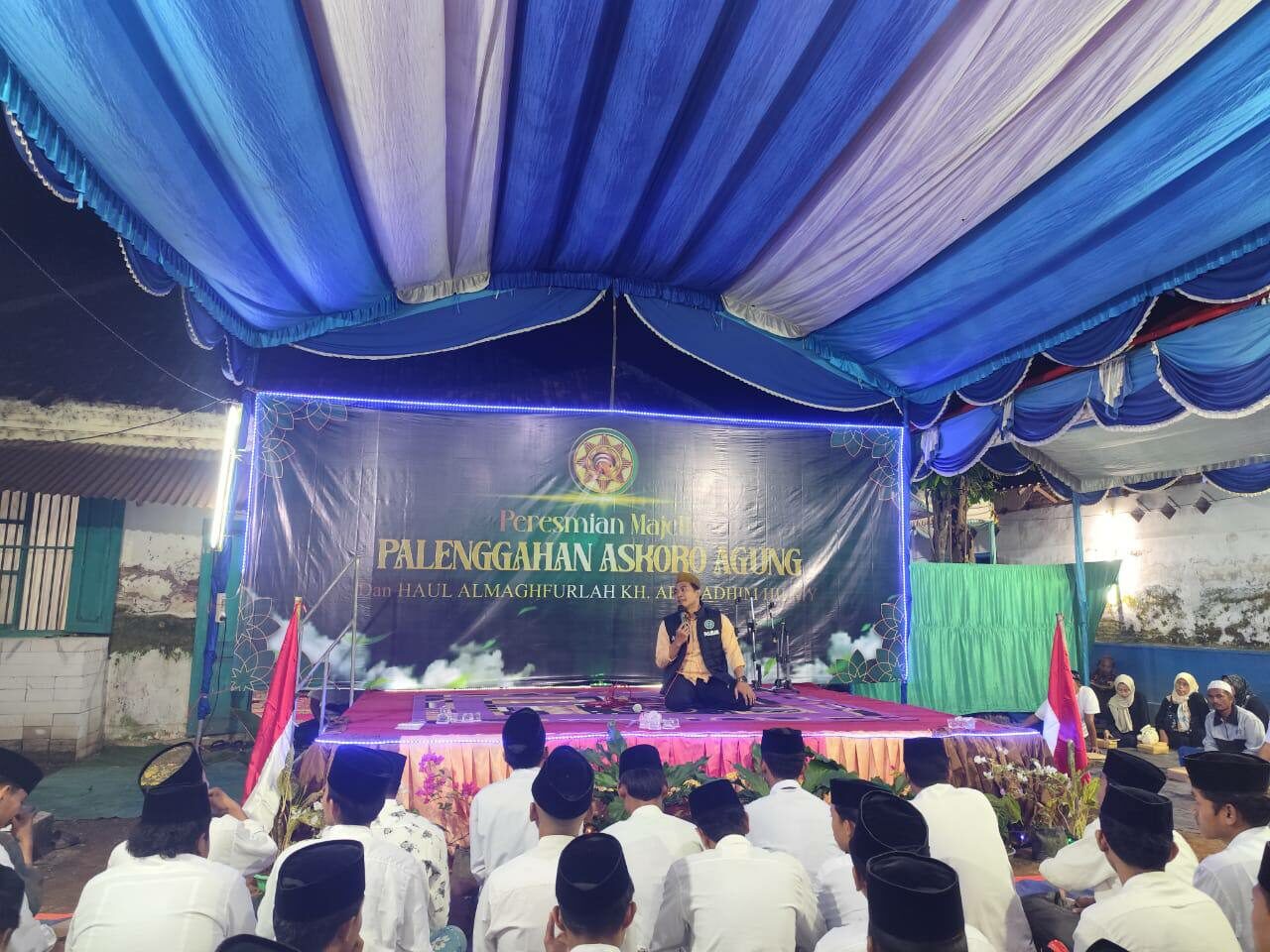 Sosialisasi Bahaya Penyalahgunaan Narkoba Dalam Kehidupan Sehari-hari pada Haul Akbar KH Abd. Adhim Hilmy Sosialisasi Bahaya Penyalahgunaan Narkoba Dalam Kehidupan Sehari-hari pada Haul Akbar KH Abd. Adhim Hilmy