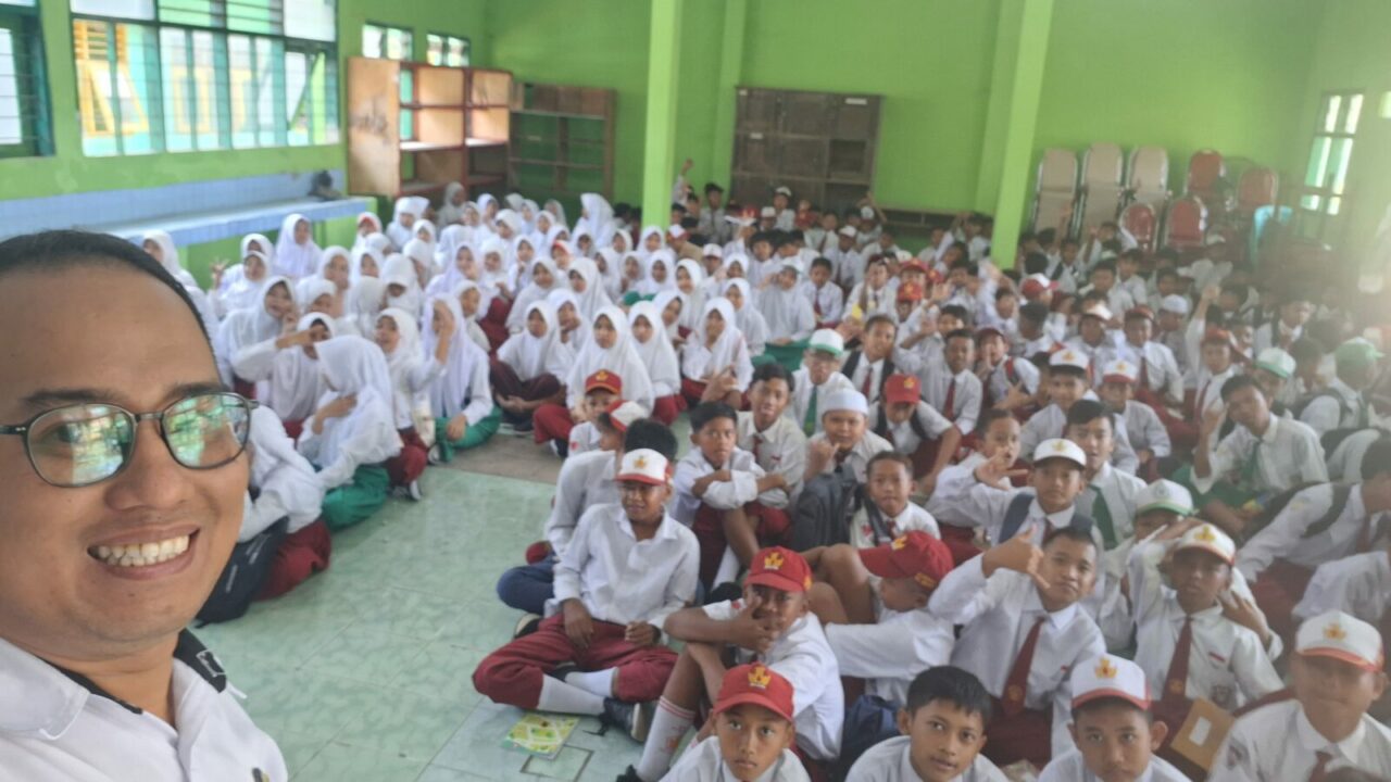 Sosialisasi Bahaya Penyalahgunaan Narkoba pada MPLS (Masa Pengenalan Lingkungan Sekolah) di SMP, SMA/K di Wilayah Pasuruan Sosialisasi Bahaya Penyalahgunaan Narkoba pada MPLS (Masa Pengenalan Lingkungan Sekolah) di SMP, SMA/K di Wilayah Pasuruan