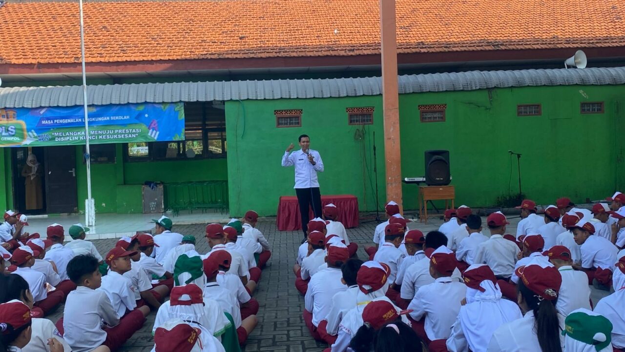Sosialisasi Bahaya Penyalahgunaan Narkoba pada MPLS (Masa Pengenalan Lingkungan Sekolah) di SMP, SMA/K di Wilayah Pasuruan